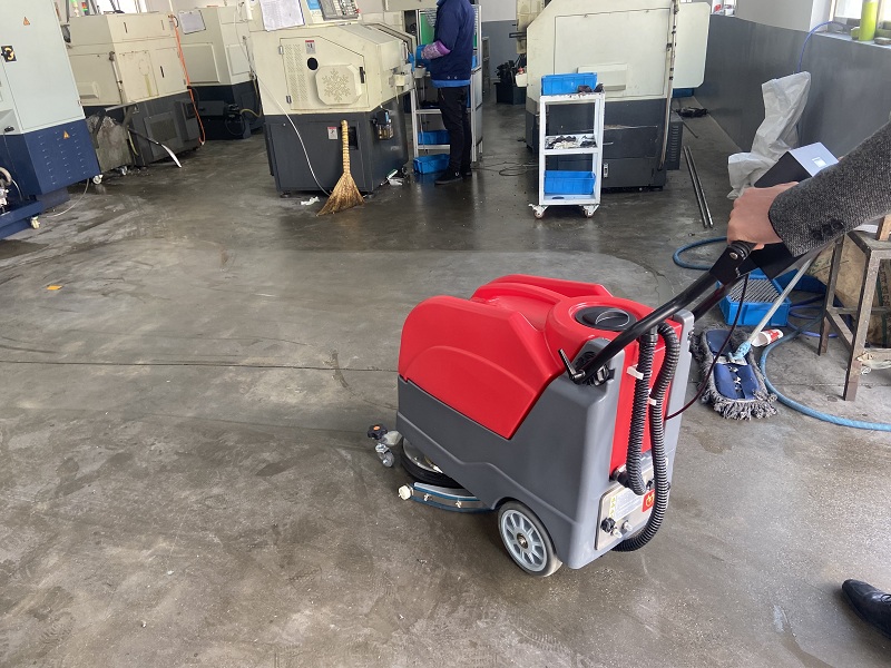 洗地機(jī)哪個品牌好?選擇御衛(wèi)仕手推式洗地機(jī)DX1 洗地機(jī)哪個品牌好?選擇御衛(wèi)仕手推式洗地機(jī)DX1