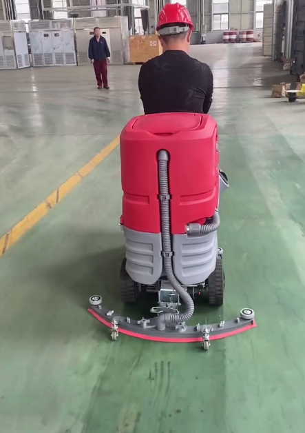 江蘇某科技公司選購駕駛式洗地機(jī)DX5 江蘇某科技公司選購駕駛式洗地機(jī)DX5