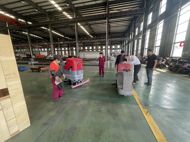 揚州某公司采購御衛仕駕駛式洗地機DX7 揚州某公司采購御衛仕駕駛式洗地機DX7